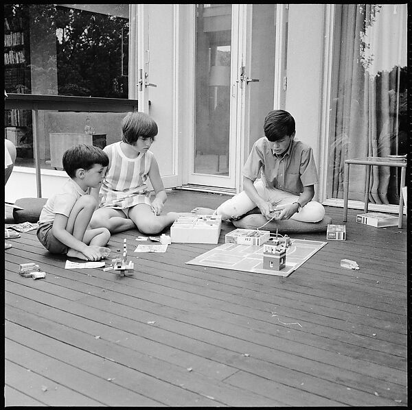 [237 Portraits of Frank W. Hoch and His Family at Home, Irvington-on-Hudson, New York], Walker Evans (American, St. Louis, Missouri 1903–1975 New Haven, Connecticut), Film negative