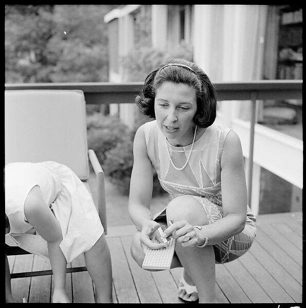 [237 Portraits of Frank W. Hoch and His Family at Home, Irvington-on-Hudson, New York], Walker Evans (American, St. Louis, Missouri 1903–1975 New Haven, Connecticut), Film negative