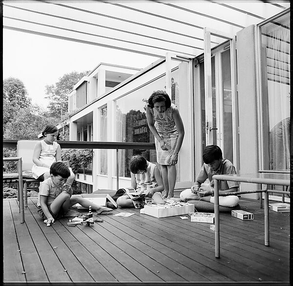 [237 Portraits of Frank W. Hoch and His Family at Home, Irvington-on-Hudson, New York], Walker Evans (American, St. Louis, Missouri 1903–1975 New Haven, Connecticut), Film negative