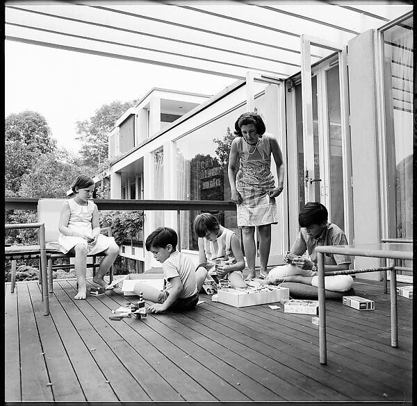 [237 Portraits of Frank W. Hoch and His Family at Home, Irvington-on-Hudson, New York], Walker Evans (American, St. Louis, Missouri 1903–1975 New Haven, Connecticut), Film negative