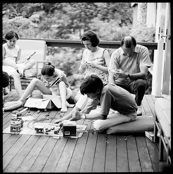 [237 Portraits of Frank W. Hoch and His Family at Home, Irvington-on-Hudson, New York], Walker Evans (American, St. Louis, Missouri 1903–1975 New Haven, Connecticut), Film negative