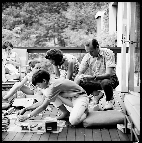 [237 Portraits of Frank W. Hoch and His Family at Home, Irvington-on-Hudson, New York], Walker Evans (American, St. Louis, Missouri 1903–1975 New Haven, Connecticut), Film negative