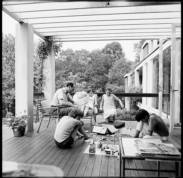 [237 Portraits of Frank W. Hoch and His Family at Home, Irvington-on-Hudson, New York], Walker Evans (American, St. Louis, Missouri 1903–1975 New Haven, Connecticut), Film negative