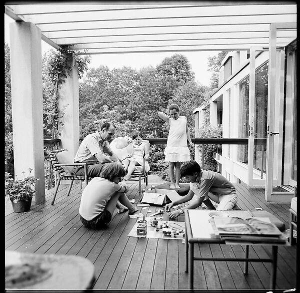[237 Portraits of Frank W. Hoch and His Family at Home, Irvington-on-Hudson, New York], Walker Evans (American, St. Louis, Missouri 1903–1975 New Haven, Connecticut), Film negative