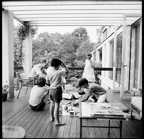 [237 Portraits of Frank W. Hoch and His Family at Home, Irvington-on-Hudson, New York], Walker Evans (American, St. Louis, Missouri 1903–1975 New Haven, Connecticut), Film negative
