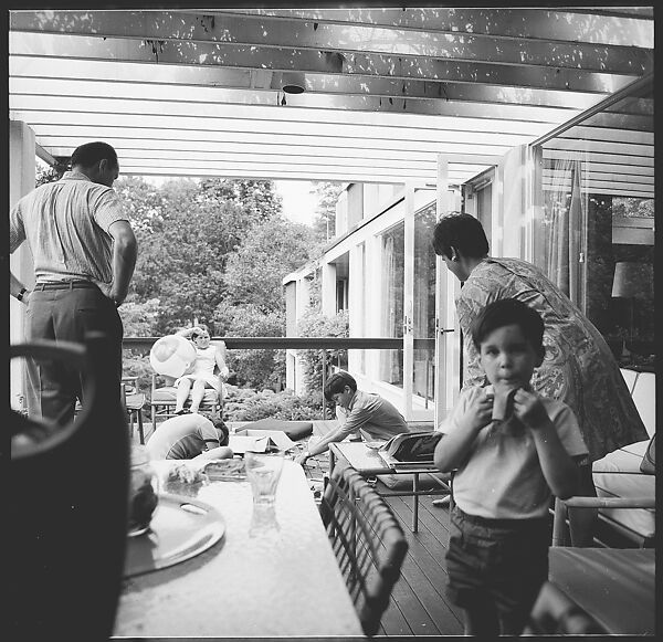[237 Portraits of Frank W. Hoch and His Family at Home, Irvington-on-Hudson, New York], Walker Evans (American, St. Louis, Missouri 1903–1975 New Haven, Connecticut), Film negative