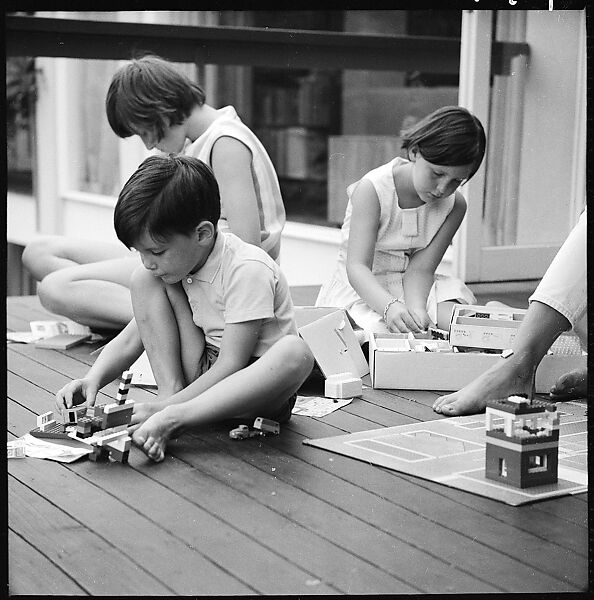 [237 Portraits of Frank W. Hoch and His Family at Home, Irvington-on-Hudson, New York], Walker Evans (American, St. Louis, Missouri 1903–1975 New Haven, Connecticut), Film negative