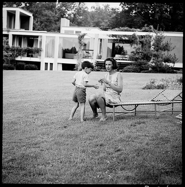 [237 Portraits of Frank W. Hoch and His Family at Home, Irvington-on-Hudson, New York], Walker Evans (American, St. Louis, Missouri 1903–1975 New Haven, Connecticut), Film negative