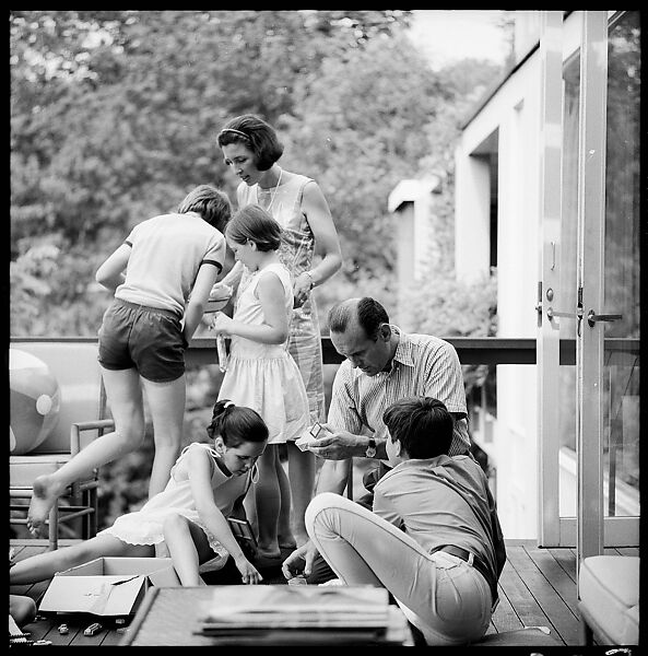 [237 Portraits of Frank W. Hoch and His Family at Home, Irvington-on-Hudson, New York], Walker Evans (American, St. Louis, Missouri 1903–1975 New Haven, Connecticut), Film negative