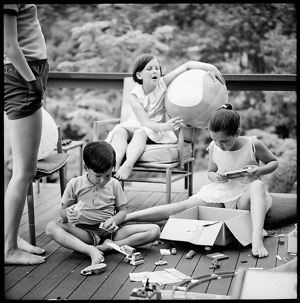[237 Portraits of Frank W. Hoch and His Family at Home, Irvington-on-Hudson, New York], Walker Evans (American, St. Louis, Missouri 1903–1975 New Haven, Connecticut), Film negative