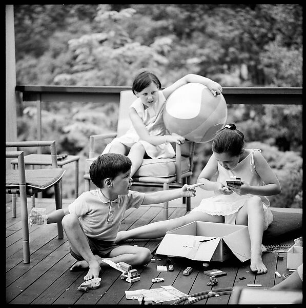[237 Portraits of Frank W. Hoch and His Family at Home, Irvington-on-Hudson, New York], Walker Evans (American, St. Louis, Missouri 1903–1975 New Haven, Connecticut), Film negative