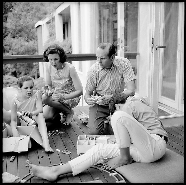 [237 Portraits of Frank W. Hoch and His Family at Home, Irvington-on-Hudson, New York], Walker Evans (American, St. Louis, Missouri 1903–1975 New Haven, Connecticut), Film negative