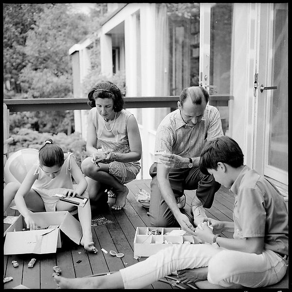 [237 Portraits of Frank W. Hoch and His Family at Home, Irvington-on-Hudson, New York], Walker Evans (American, St. Louis, Missouri 1903–1975 New Haven, Connecticut), Film negative