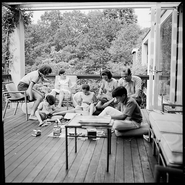 [237 Portraits of Frank W. Hoch and His Family at Home, Irvington-on-Hudson, New York], Walker Evans (American, St. Louis, Missouri 1903–1975 New Haven, Connecticut), Film negative