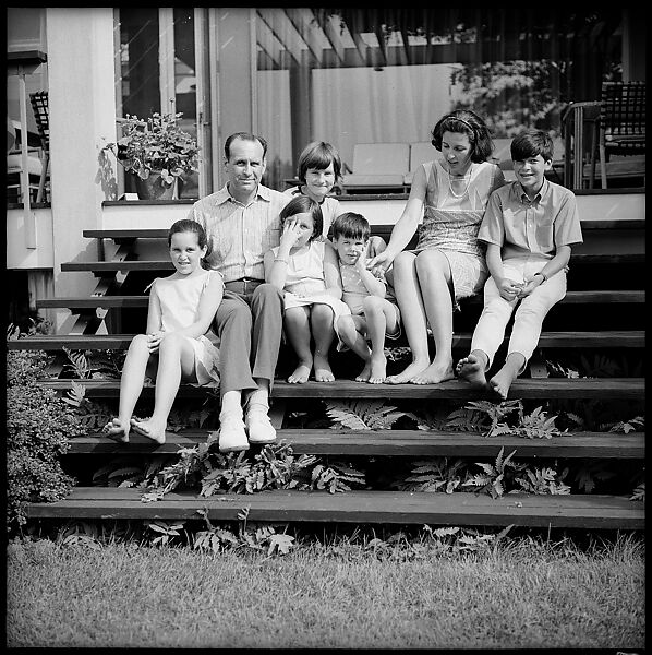 [237 Portraits of Frank W. Hoch and His Family at Home, Irvington-on-Hudson, New York], Walker Evans (American, St. Louis, Missouri 1903–1975 New Haven, Connecticut), Film negative