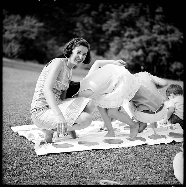 [237 Portraits of Frank W. Hoch and His Family at Home, Irvington-on-Hudson, New York], Walker Evans (American, St. Louis, Missouri 1903–1975 New Haven, Connecticut), Film negative