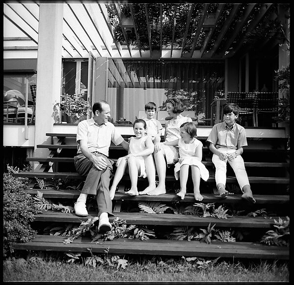 [237 Portraits of Frank W. Hoch and His Family at Home, Irvington-on-Hudson, New York], Walker Evans (American, St. Louis, Missouri 1903–1975 New Haven, Connecticut), Film negative