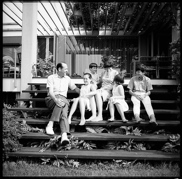 [237 Portraits of Frank W. Hoch and His Family at Home, Irvington-on-Hudson, New York], Walker Evans (American, St. Louis, Missouri 1903–1975 New Haven, Connecticut), Film negative