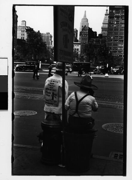 [Two 35mm Film Frames: Straw Hat Salesmen with Sandwich Board Advertisements, Union Square West?, New York City], Walker Evans (American, St. Louis, Missouri 1903–1975 New Haven, Connecticut), Film negative 