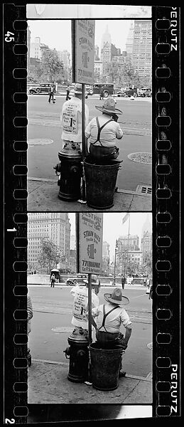 [Two 35mm Film Frames: Straw Hat Salesmen with Sandwich Board Advertisements, Union Square West?, New York City], Walker Evans (American, St. Louis, Missouri 1903–1975 New Haven, Connecticut), Film negative