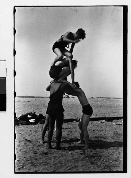 [Two 35mm Film Frames: Coney Island?, New York], Walker Evans (American, St. Louis, Missouri 1903–1975 New Haven, Connecticut), Film negative 