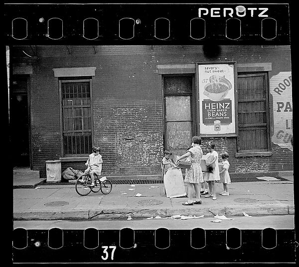 [One 35mm Film Frame: Children on Sidewalk, Greenwich Village, New York City], Walker Evans (American, St. Louis, Missouri 1903–1975 New Haven, Connecticut), Film negative