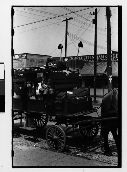 [Two 35mm Film Frames: Horse-Drawn Houseware Vendor's Cart, New York City], Walker Evans (American, St. Louis, Missouri 1903–1975 New Haven, Connecticut), Film negative 