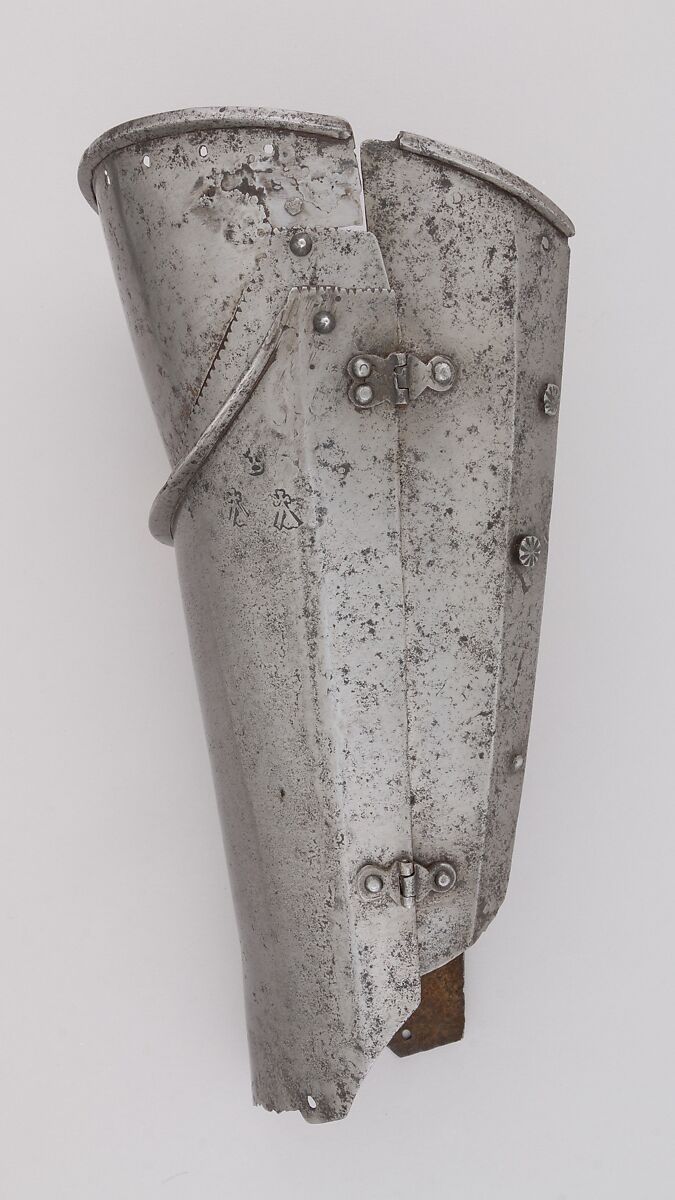 Pair of Thigh Defenses (Cuisses), Steel, Italian