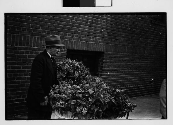[Two 35mm Film Frames: Vendor with Flowers in Baby Carriage on Sidewalk], Walker Evans (American, St. Louis, Missouri 1903–1975 New Haven, Connecticut), Film negative
