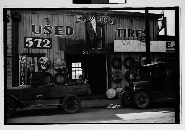 [Five 35mm Film Frames: Statue of Thomas E. Watson in Front of State Capitol Building, E.J. Foy Tire Company Façade with Parked Cars, Painted Butcher Shop Sign, Atlanta, Georgia], Walker Evans (American, St. Louis, Missouri 1903–1975 New Haven, Connecticut), Film negative