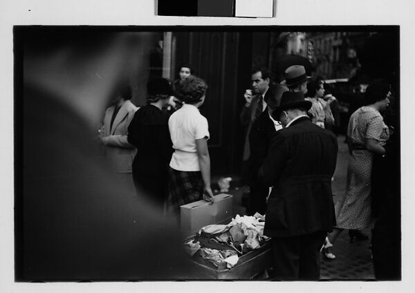 [Five 35mm Film Frames: Sidewalk Vendor and Shoppers Outside Klein's Department Store, Union Square, New York City], Walker Evans (American, St. Louis, Missouri 1903–1975 New Haven, Connecticut), Film negative
