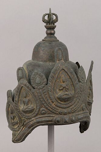 Vajracarya priest's crown