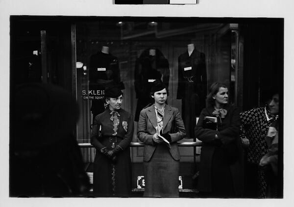 [Five 35mm Film Frames: Bystanders Outside Klein's Department Store, Union Square, New York City], Walker Evans (American, St. Louis, Missouri 1903–1975 New Haven, Connecticut), Film negative