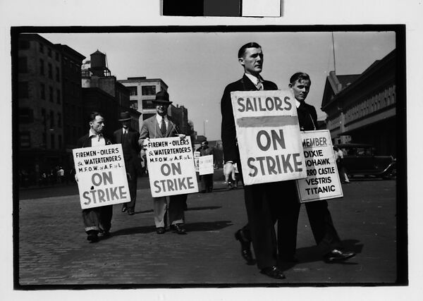 [Two 35mm Film Frames: Picket Lines, South Street, New York City], Walker Evans (American, St. Louis, Missouri 1903–1975 New Haven, Connecticut), Film negative 