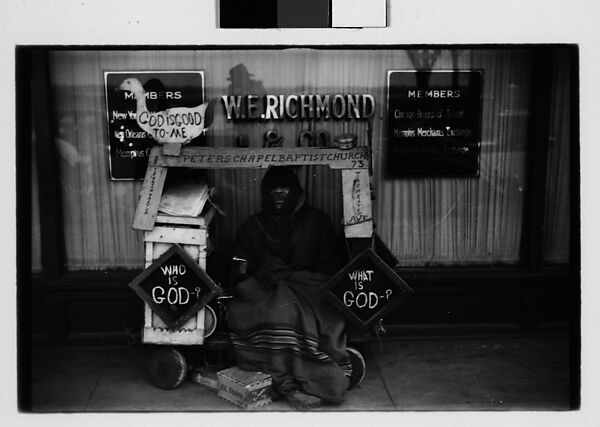 [Five 35mm Film Frames: Street Preacher and Wagon on Sidewalk, Memphis, Tennessee], Walker Evans (American, St. Louis, Missouri 1903–1975 New Haven, Connecticut), Film negative
