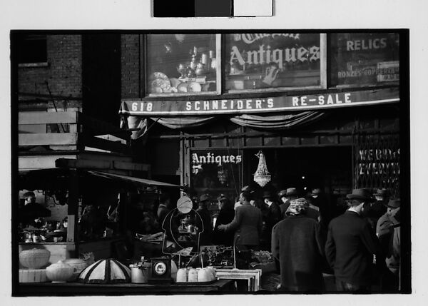 [Five 35mm Film Frames: Sidewalk Shoppers in Front of Antiques Store, Chicago, Illinois], Walker Evans (American, St. Louis, Missouri 1903–1975 New Haven, Connecticut), Film negative