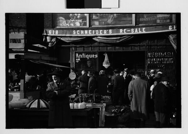 [Five 35mm Film Frames: Sidewalk Shoppers in Front of Antiques Store, Chicago, Illinois], Walker Evans (American, St. Louis, Missouri 1903–1975 New Haven, Connecticut), Film negative