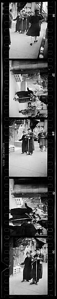 [Five 35mm Film Frames: Blind Street Musicians and Pedestrians on Sidewalk, Chicago, Illinois], Walker Evans (American, St. Louis, Missouri 1903–1975 New Haven, Connecticut), Film negative