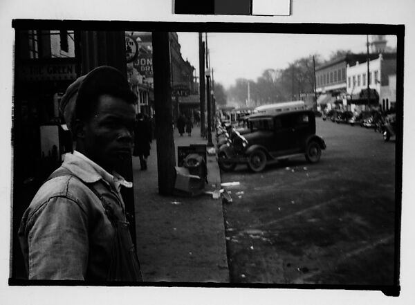 [Man Leaning on Lamppost on Main Street, Milledgeville, Georgia], Walker Evans (American, St. Louis, Missouri 1903–1975 New Haven, Connecticut), Film negative 