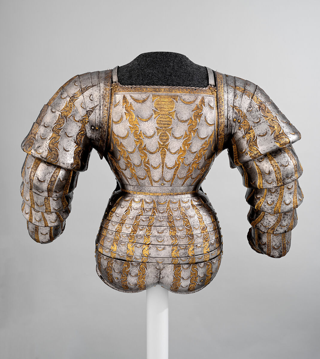 Knight armor set of George Clifford, middle of the 16th century