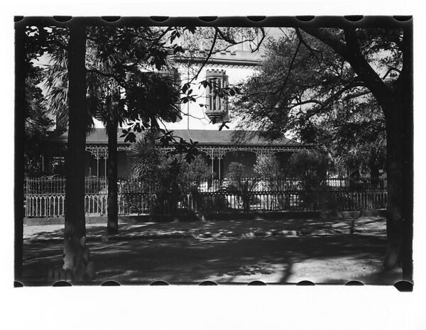 [Charles H. Green House, From Street, Savannah, Georgia], Walker Evans (American, St. Louis, Missouri 1903–1975 New Haven, Connecticut), Film negative 