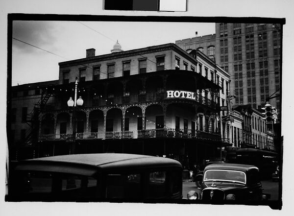 [Cast-Iron Balconied Hotel with Passing Cars in Foreground, New Orleans, Louisiana], Walker Evans (American, St. Louis, Missouri 1903–1975 New Haven, Connecticut), Film negative 