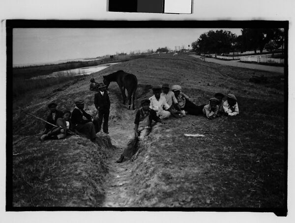 [Children on Levee, From Automobile, New Orleans Vicinity, Louisiana], Walker Evans (American, St. Louis, Missouri 1903–1975 New Haven, Connecticut), Film negative 