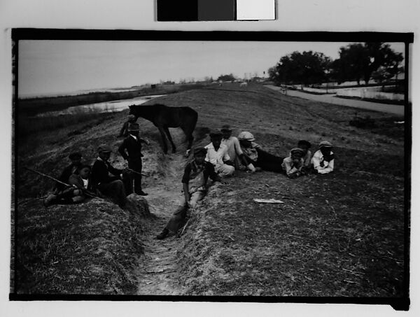 [Children on Levee, From Automobile, New Orleans Vicinity, Louisiana], Walker Evans (American, St. Louis, Missouri 1903–1975 New Haven, Connecticut), Film negative