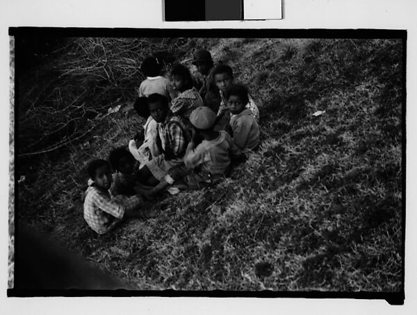 [Children on Levee, New Orleans Vicinity, Louisiana], Walker Evans (American, St. Louis, Missouri 1903–1975 New Haven, Connecticut), Film negative 