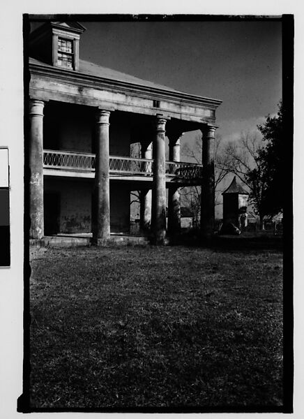[Uncle Sam Plantation House and Garconniere, St. James Parish, Louisiana], Walker Evans (American, St. Louis, Missouri 1903–1975 New Haven, Connecticut), Film negative 
