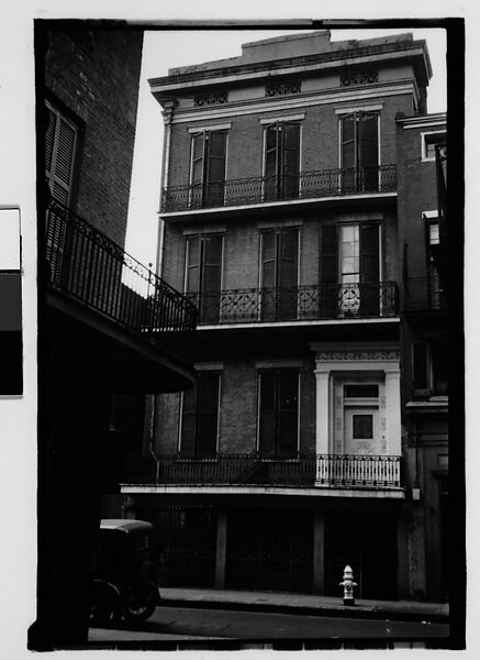[Greek Revival Town House, New Orleans, Louisiana], Walker Evans (American, St. Louis, Missouri 1903–1975 New Haven, Connecticut), Film negative 