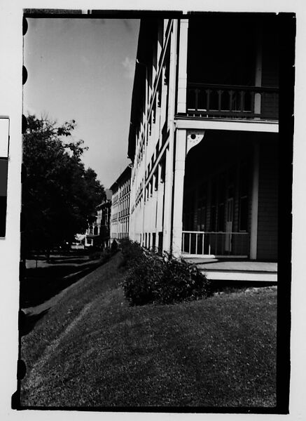 [Side View of Hotel at Bedford Springs, Pennsylvania], Walker Evans (American, St. Louis, Missouri 1903–1975 New Haven, Connecticut), Film negative 