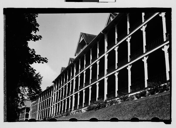 [Bedford Springs Hotel, Bedford Springs, Pennsylvania], Walker Evans (American, St. Louis, Missouri 1903–1975 New Haven, Connecticut), Film negative 