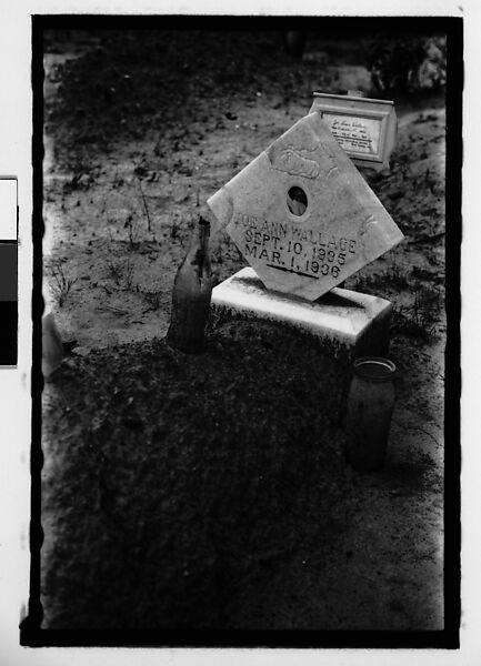 [Grave with Headstone, Alabama], Walker Evans (American, St. Louis, Missouri 1903–1975 New Haven, Connecticut), Film negative 